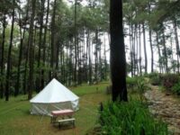 Area camping di kawasan wisata Gunung Pancar