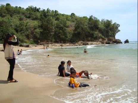 Pantai Pangi Blitar