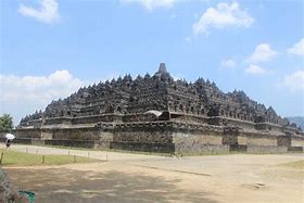 Sejarah dan Hal Menarik di Objek Wisata Candi Borobudur